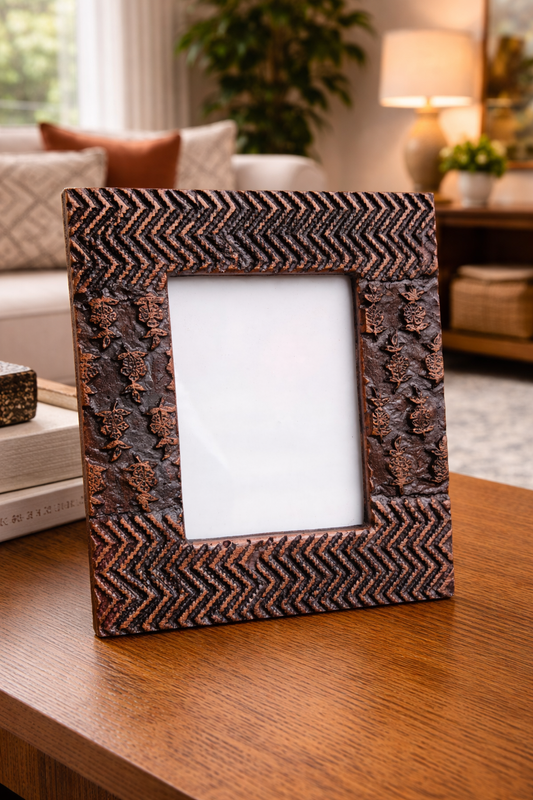 Handcrafted Carved Wood Photo Frame | Brown | 5x7 inch