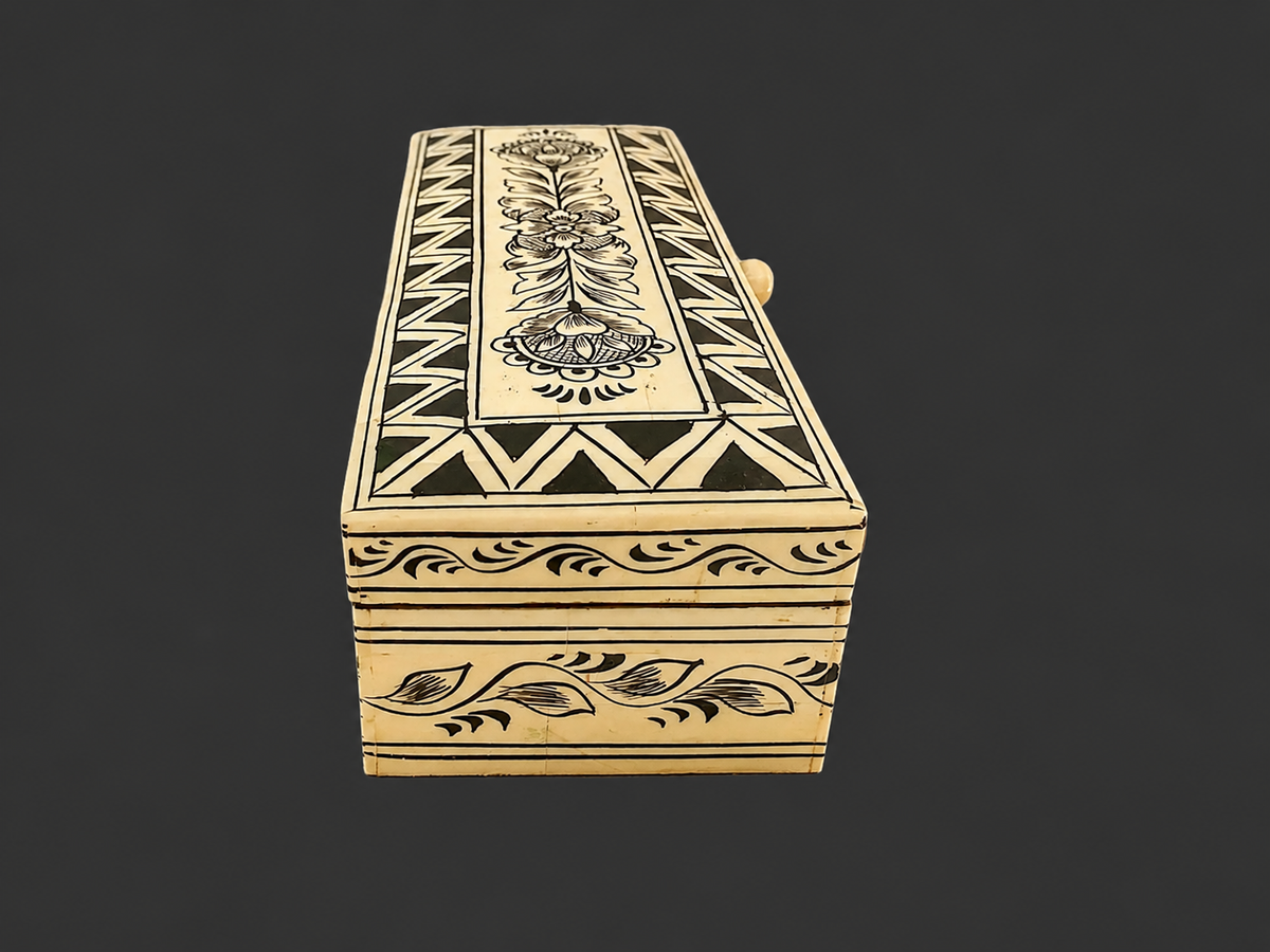 Hand-Painted Bone Box, Floral & Zigzag Design, Rectangular Keepsake Box (25 x 9 x 5.5 cm)