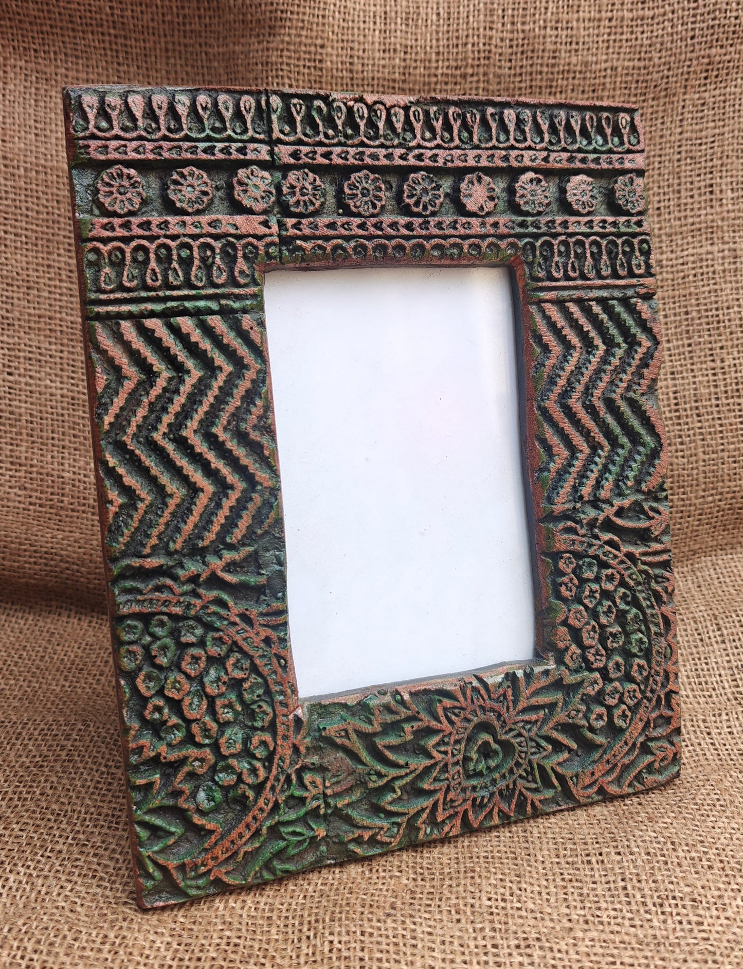 Handcrafted Carved Wood Photo Frame | Green | 4x6 inch