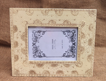 Handcrafted Indian Folk Art Photo Frame | White Multicolour | 5x7 inch