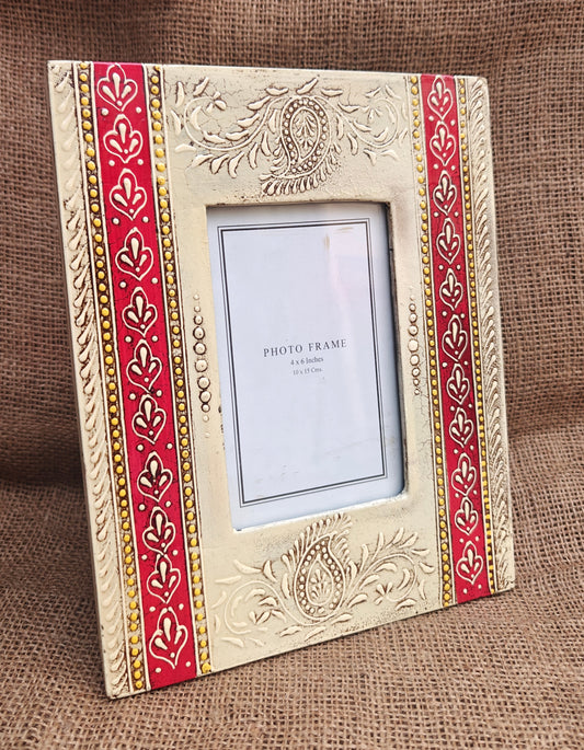 Handcrafted Indian Folk Art Photo Frame | Red & White Multicolour | 4x6 inch