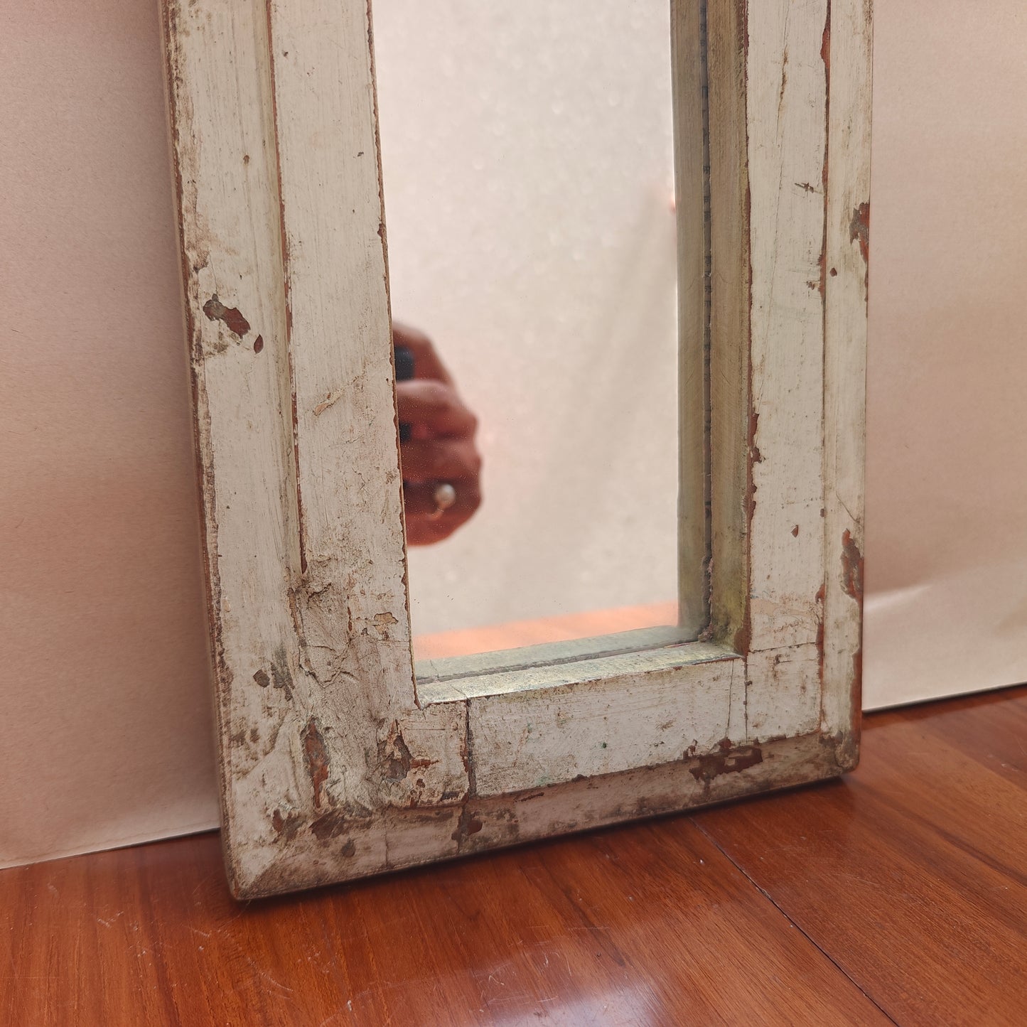 Distressed white wood Jharokha mirror frame with narrow arched mihrab design 1