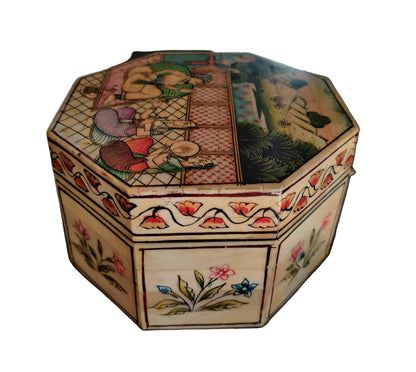 Lotus border detail on hand-painted octagonal Mughal miniature bone and wood box6