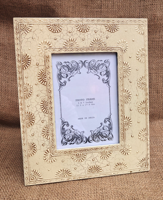 Handcrafted Indian Folk Art Photo Frame | White Multicolour | 5x7 inch