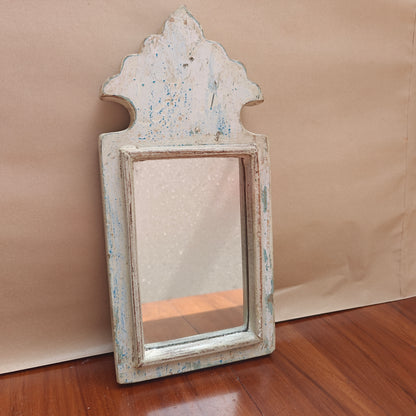 Vintage distressed white crown-top mirror, 33.5 x 16 cm, front view