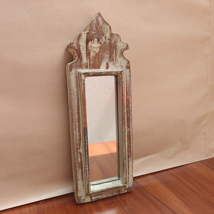 Vintage distressed whitewash crown-top mirror, 33 x 11.5 cm, front view