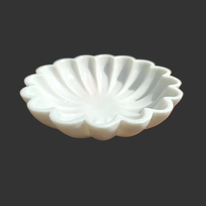 White marble shell bowl small side view scalloped petal design